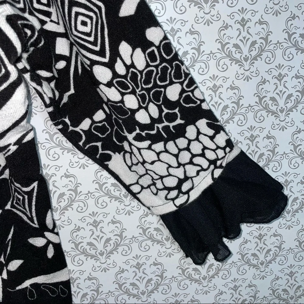 a la Carter blouse women’s size large black-white top 3/4 sleeve ruffle - Picture 10 of 15